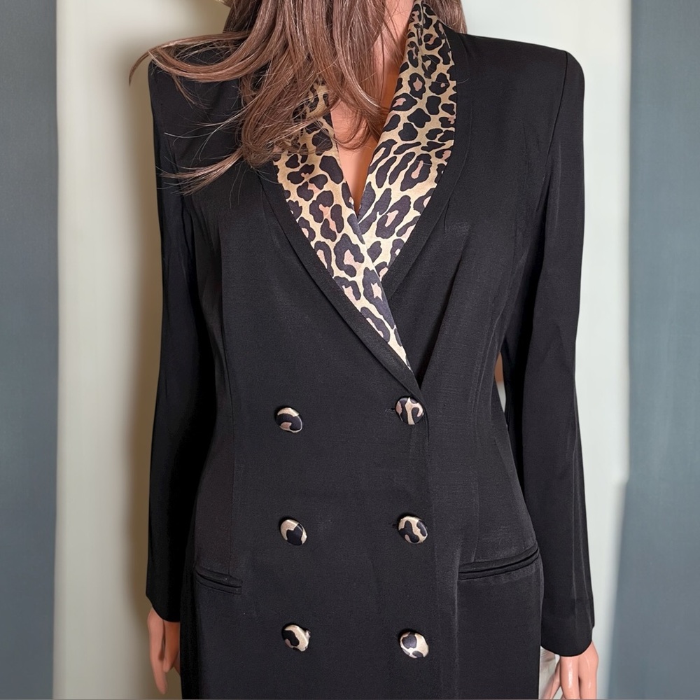 Danny & Nicole. Vintage 1999 Button Down Jacket Dress.
Size 6 - Picture 4 of 10